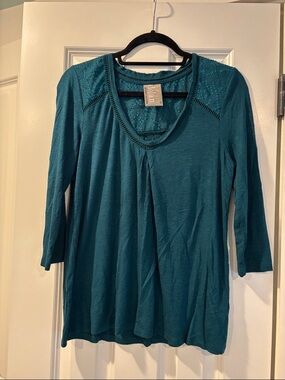 dolan Teal Long-Sleeve V-Neck Top with Lace Detail